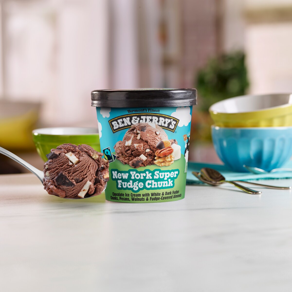 New York Super Fudge Chunk Ice Cream - Pint 2 / 5